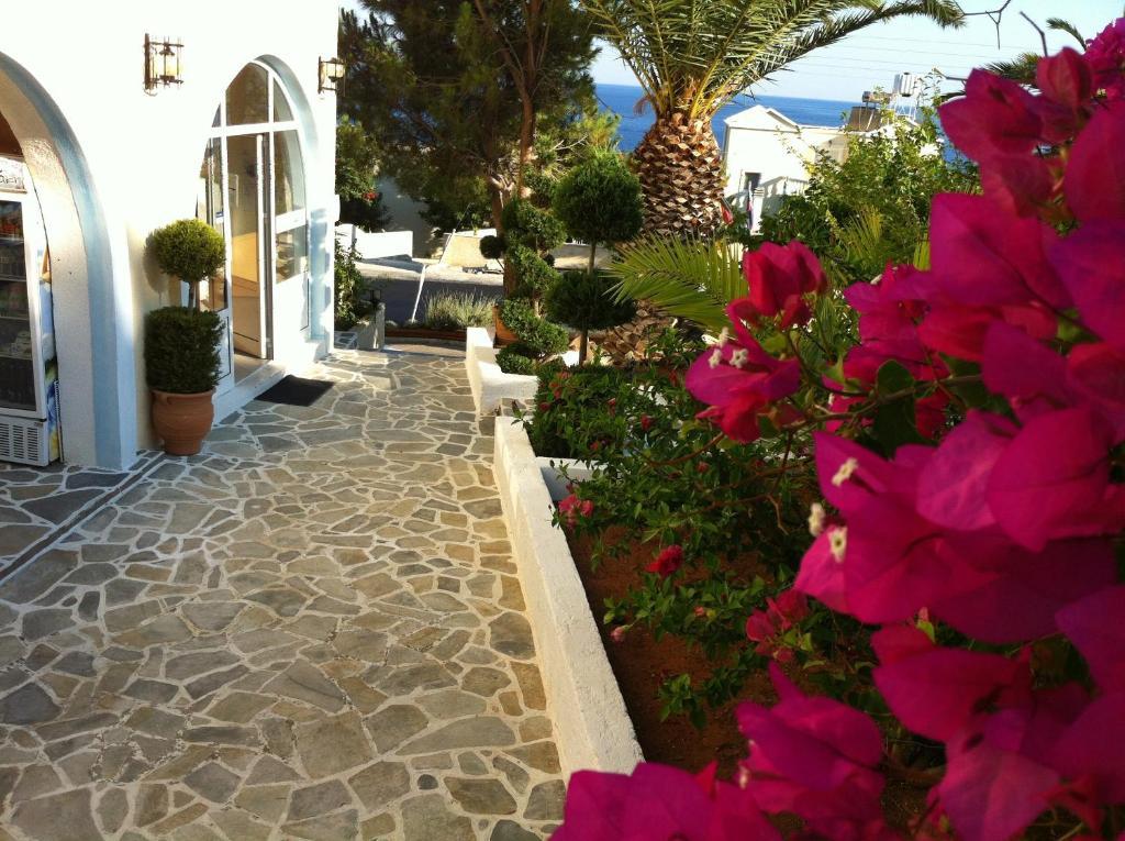 Achlia Hotel Exterior photo