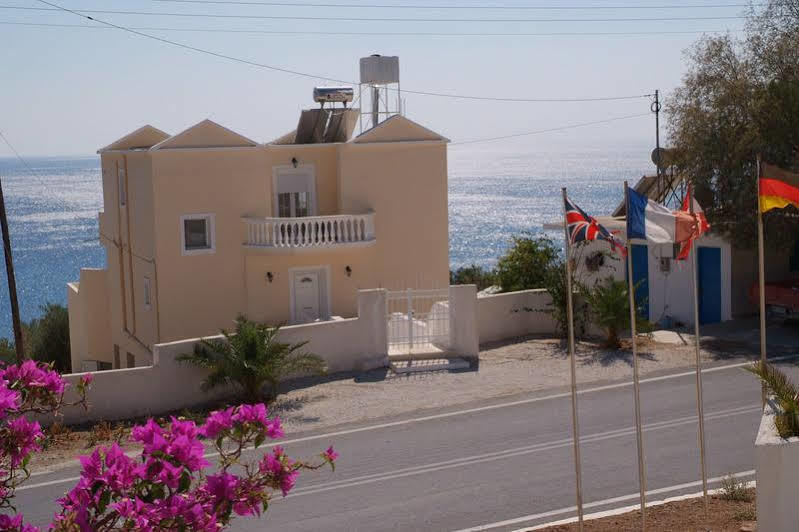 Achlia Hotel Exterior photo
